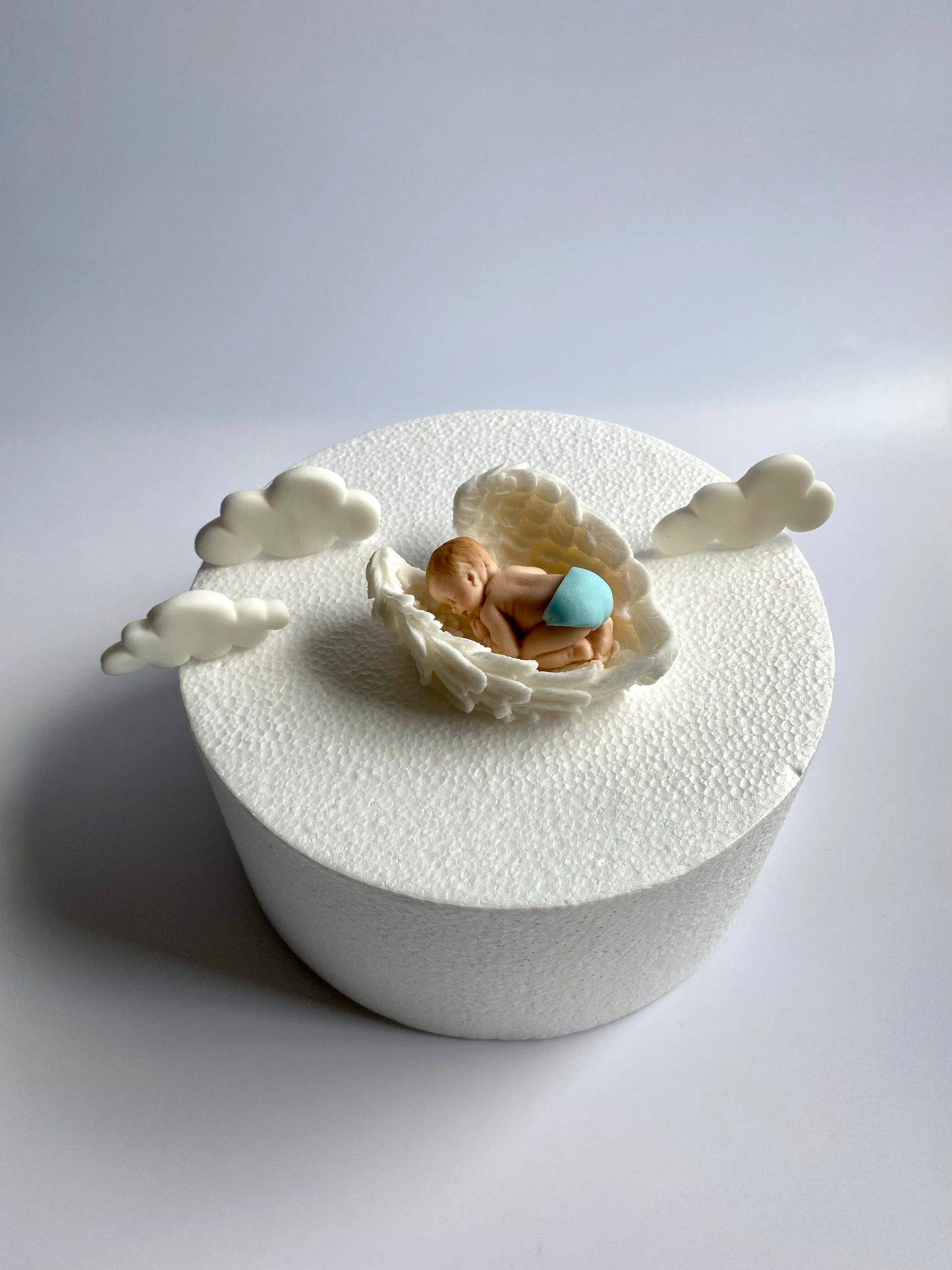 Baby Blau mit Wolken